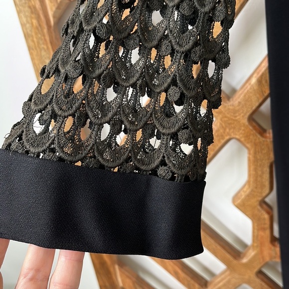 Vintage 1960’s Black Crepe W/ Crocheted Sleeves Cocktail Dress Size Small - Picture 4 of 17